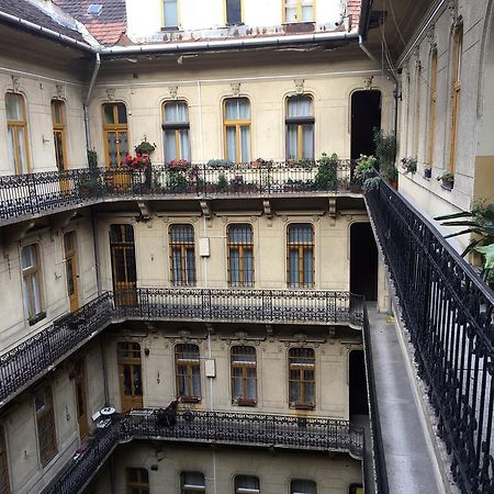 Klauzal Apartman Hostel Budapest Exterior photo